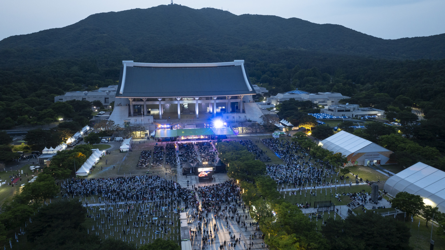 Visitors attend the "Cheonan K-Culture Expo" in Cheonan, South Chungcheong in 2024. [CHEONAN CITY]