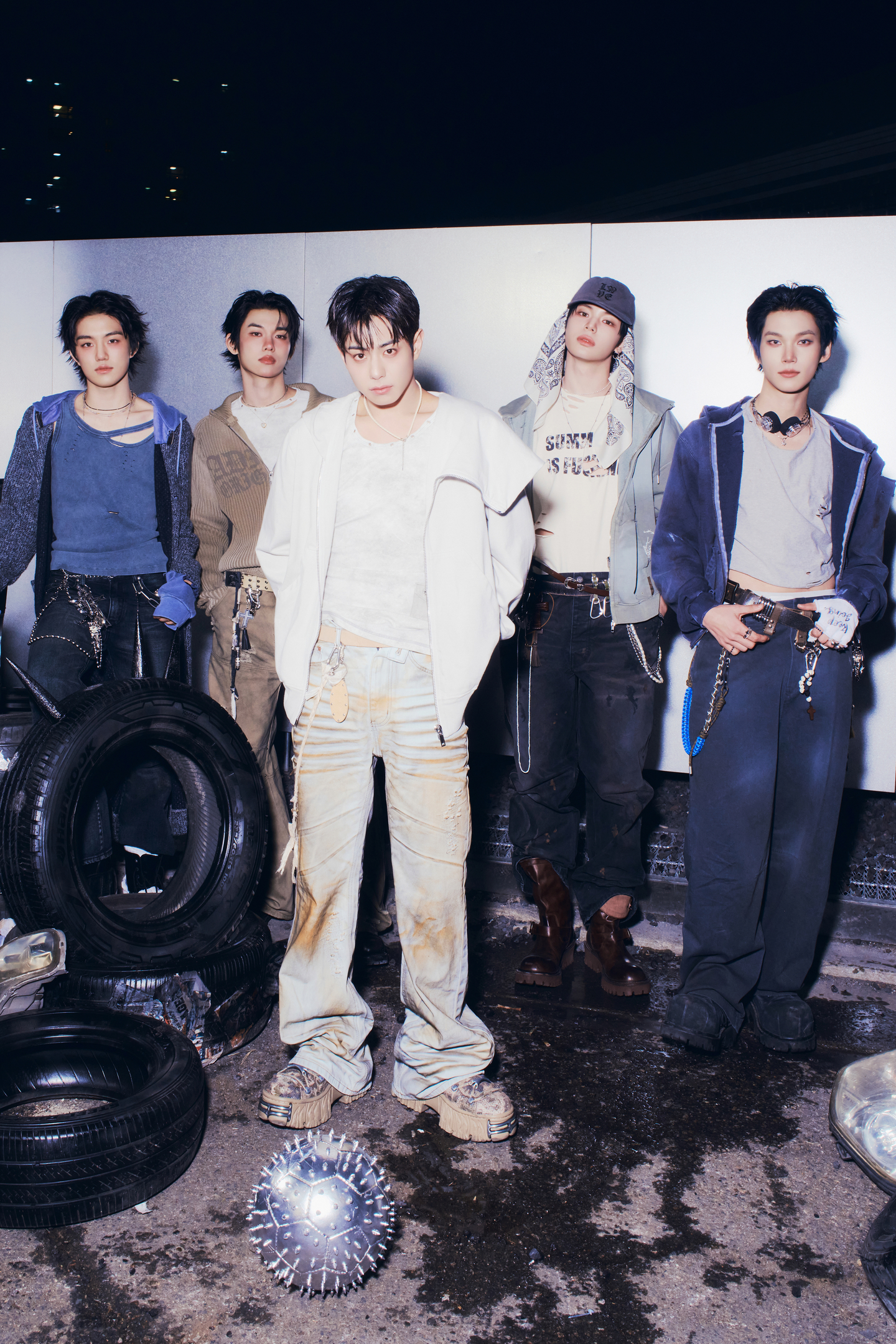 Boy band EVNNE in a promotional photo for its single ″Backtalk″ [JELLYFISH ENTERTAINMENT]