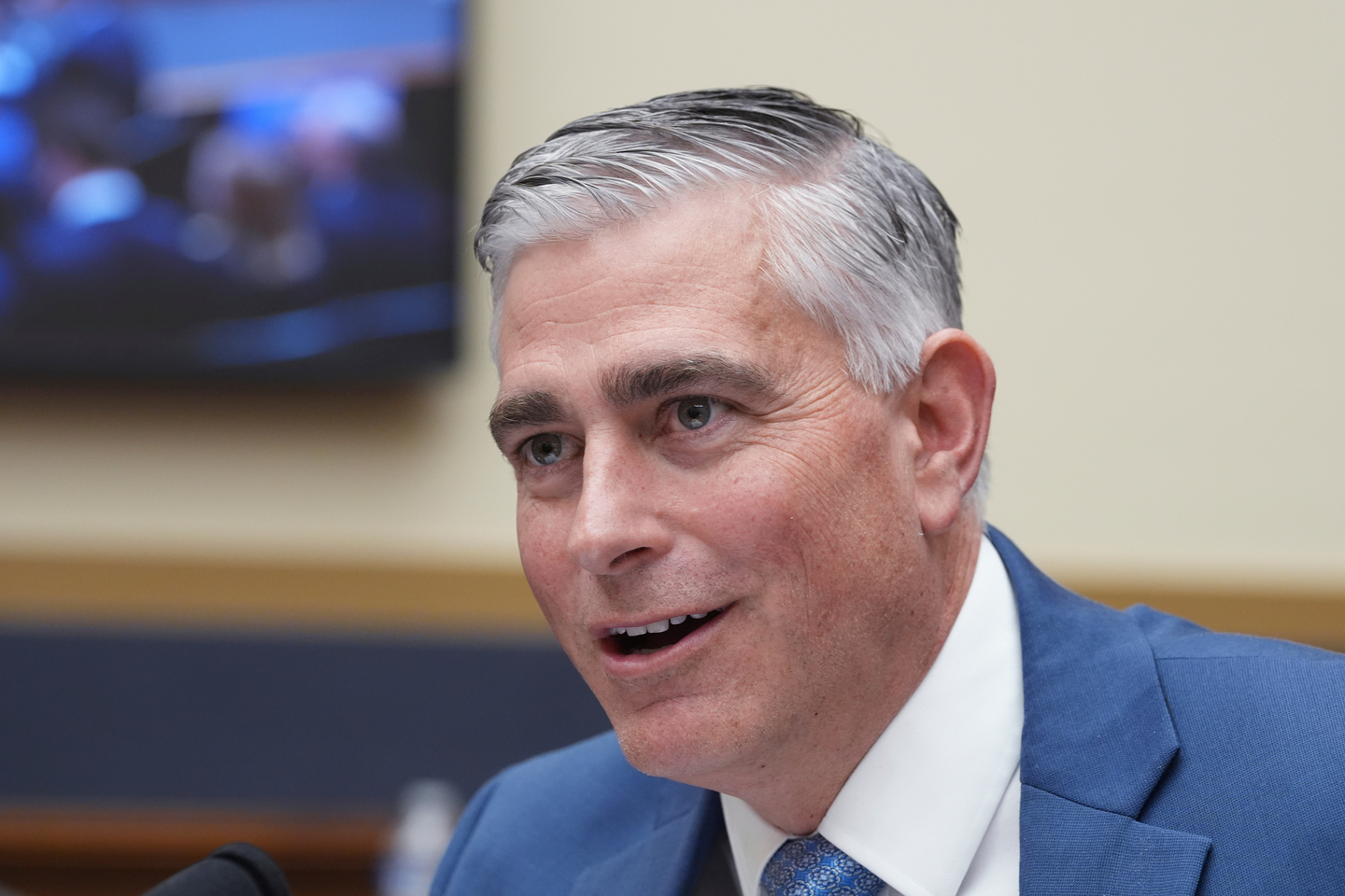 Rep. Michael Baumgartner, Republican of Washington, questions former U.S. Justice Department special counsel, Jack Smith, before the House Judiciary Committee at the Capitol in Washington on Jan. 22. [AP/YONHAP] 