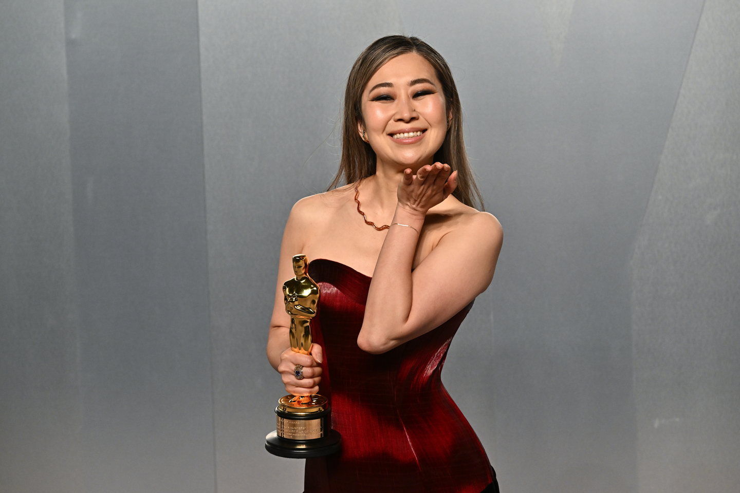 Maggie Kang arrives at the Vanity Fair Oscar Party at the Los Angeles County Museum of Art in Los Angeles on March 15. [AP/YONHAP]