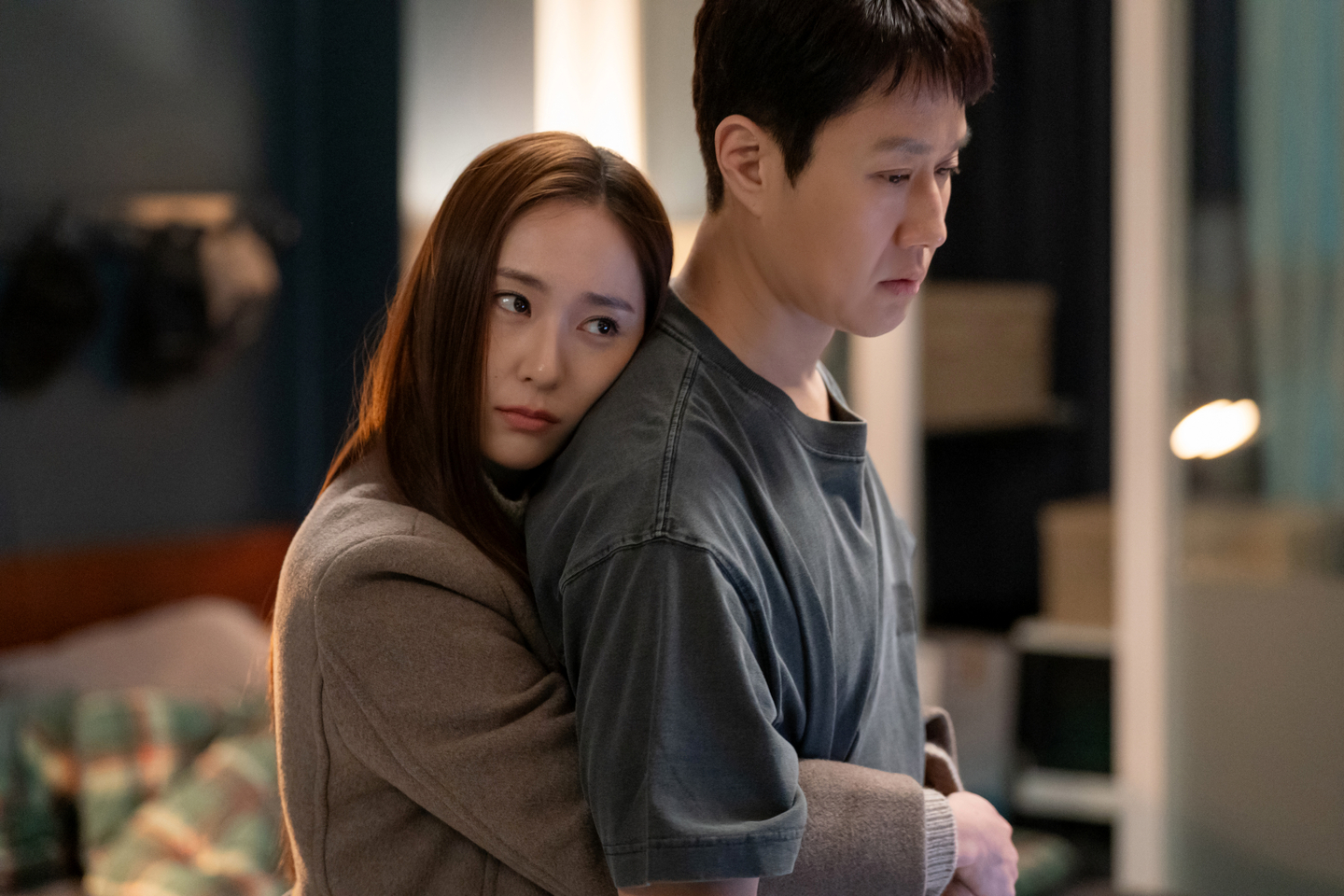 Actor Jung Woo, right, is seen in a scene from ″Audition 109.″ [BY4M STUDIO]