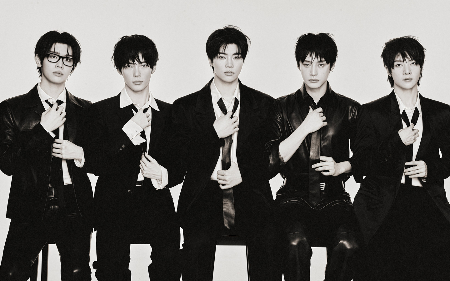 Boy band ZeroBaseOne in a profile photo released April 6 [WAKEONE]