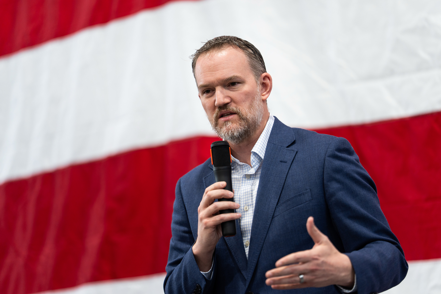 U.S. Trade Representative Jamieson Greer speaks during a tour of Atomic Industries' manufacturing facility in Warren, Michigan, on April 9. [AP/YONHAP]