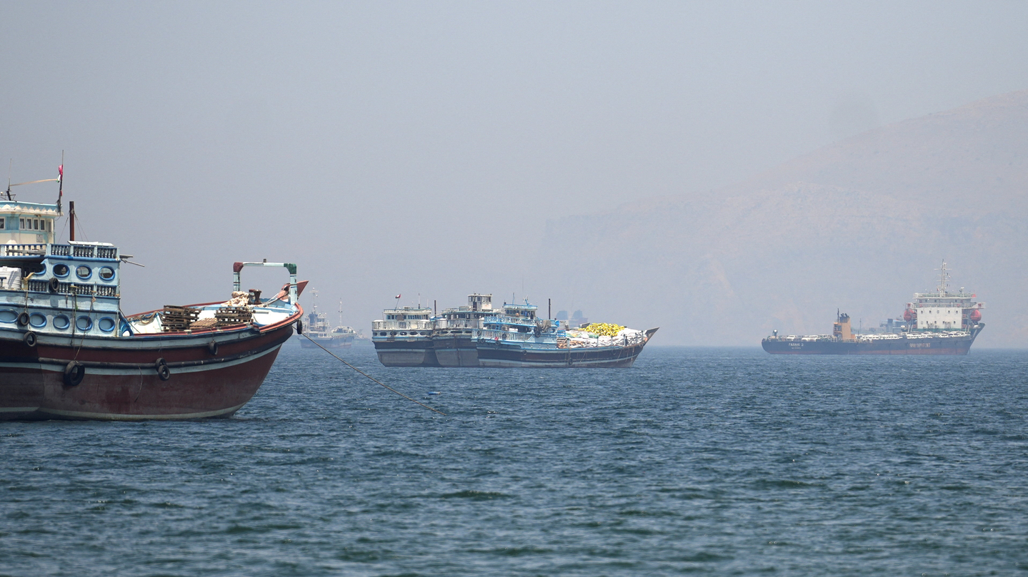 Ships and boats in the Strait of Hormuz, Musandam, Oman, on April 29. [REUTERS/YONHAP]