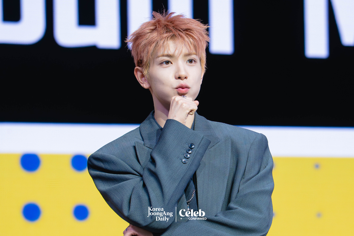 NEXZ’s Yuki poses for photos during a showcase for the release of the group’s second single “Mmchk” at Blue Square in central Seoul on April 27. [DANIELA GONZALEZ PEREZ]