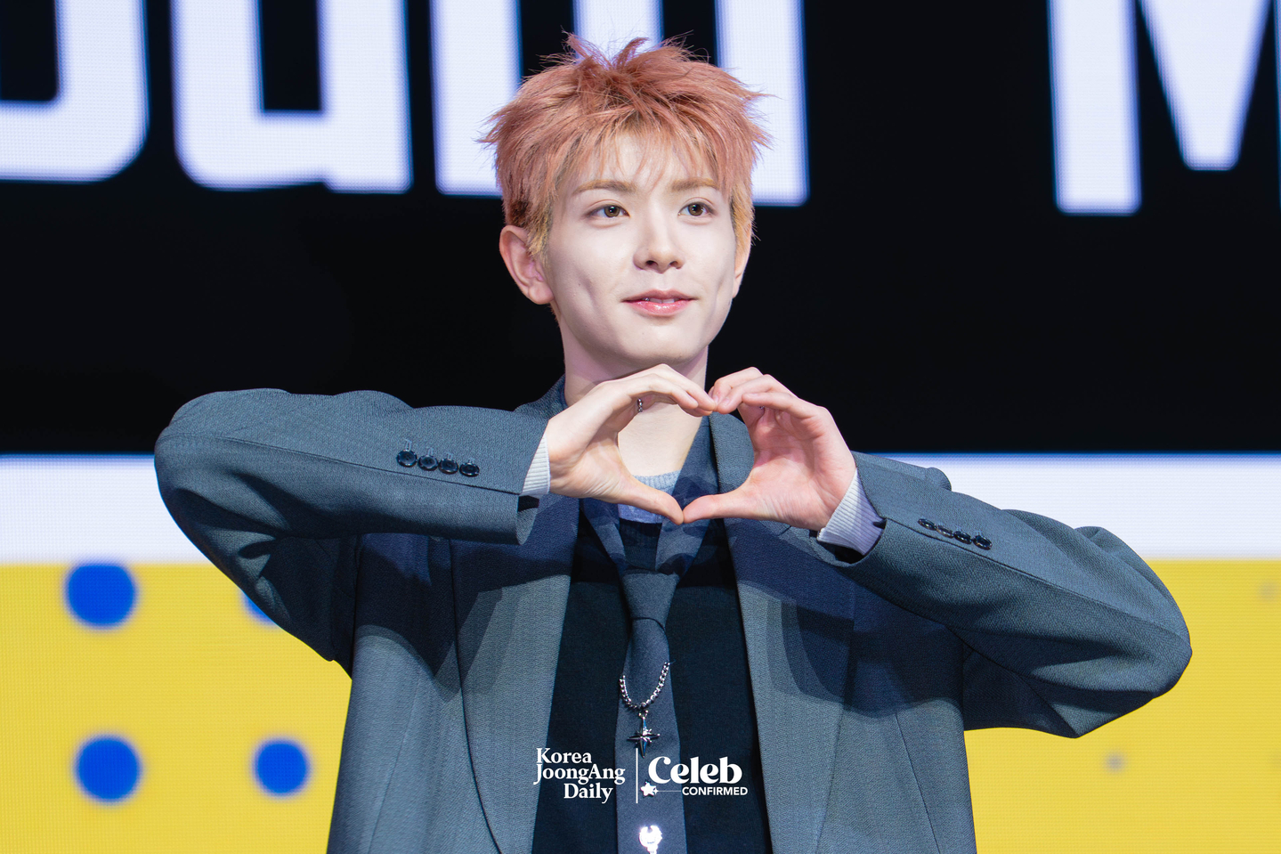 NEXZ’s Yuki poses for photos during a showcase for the release of the group’s second single “Mmchk” at Blue Square in central Seoul on April 27. [DANIELA GONZALEZ PEREZ]