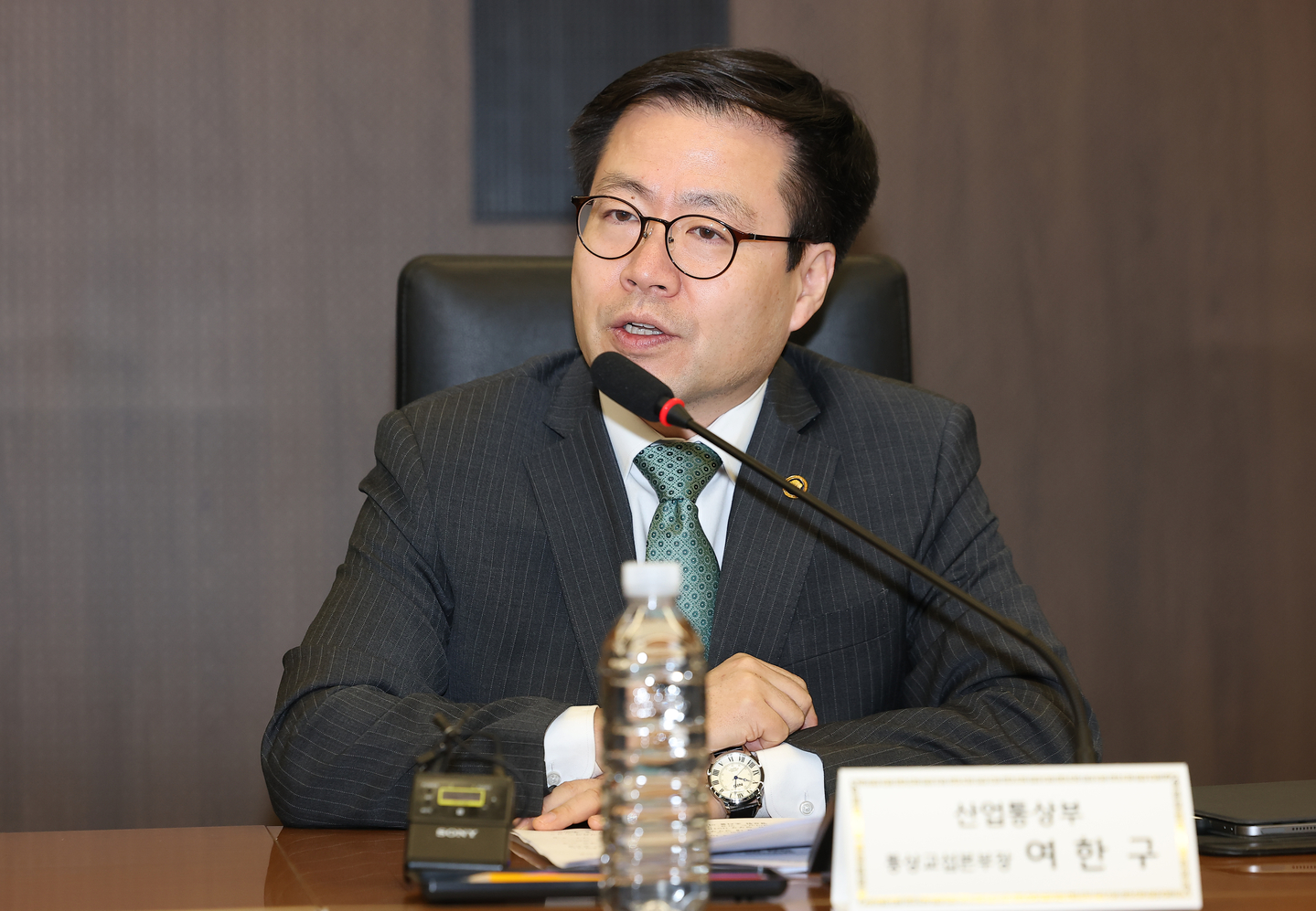 Trade Minister Yeo Han-koo speaks at a conference held at the Chamber of Commerce & Industry in central Seoul on April 9. [YONHAP]