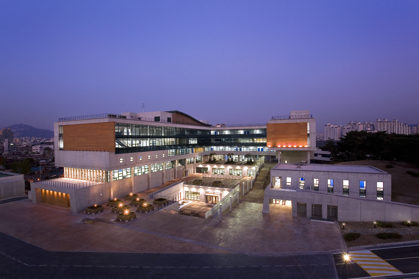 A night view of the campus of the Korea National University of Arts in Seoul. [KOREA NATIONAL UNIVERSITY OF ARTS]
